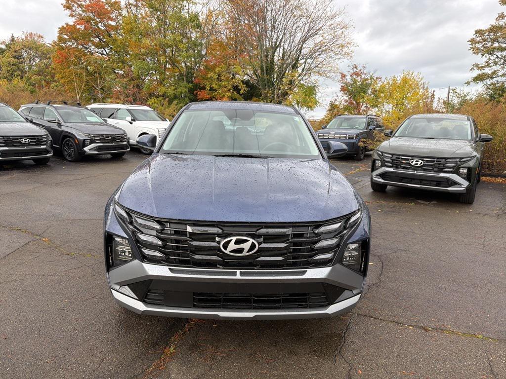 2026 Hyundai Tucson SE photo 2