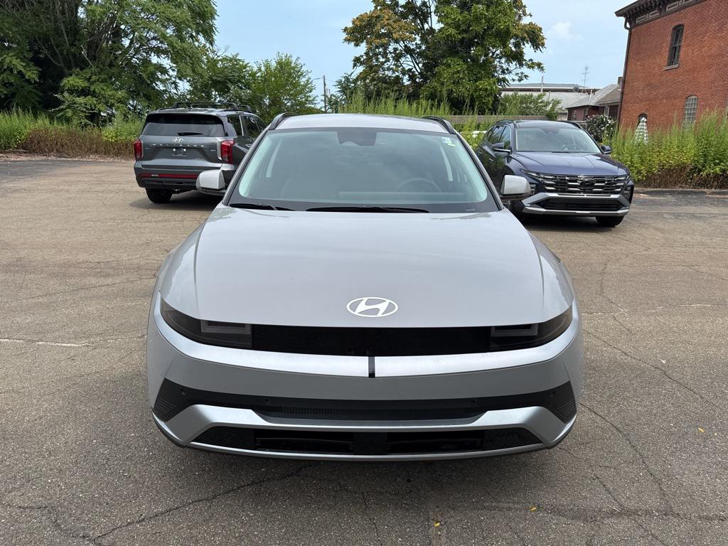 2025 Hyundai Ioniq 5 SEL photo 2