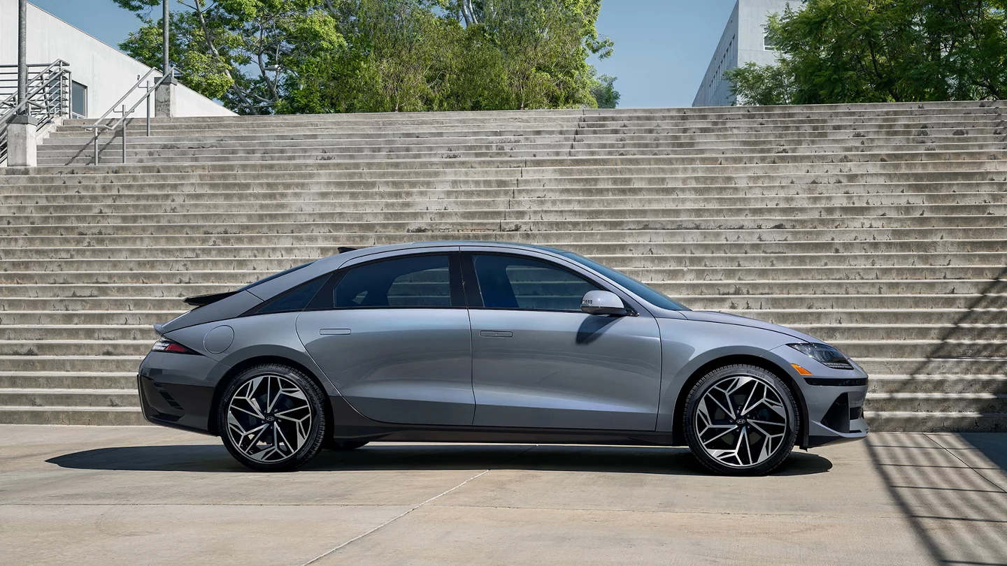  The Latest Hyundai Bold Evolution: Fusing Modern Aesthetics, Premium Comfort, and Cutting-Edge Technology  thumbnail
