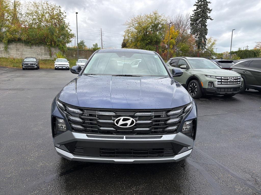 2026 Hyundai Tucson SE photo 2