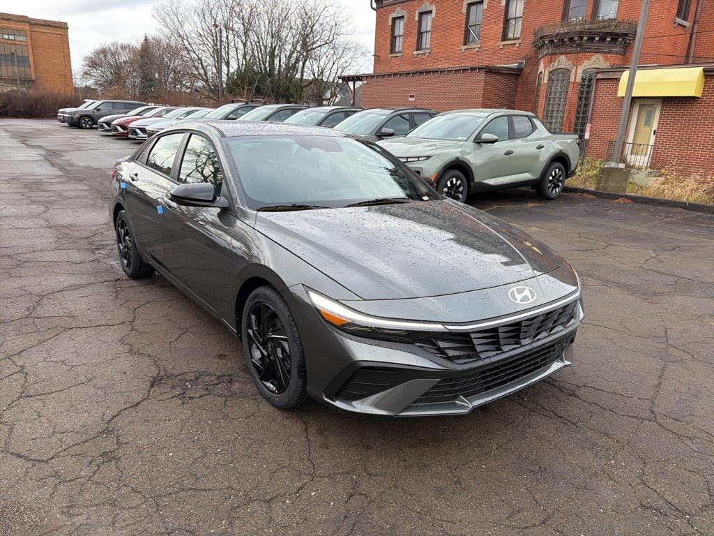 2026 Hyundai Elantra SEL's photo