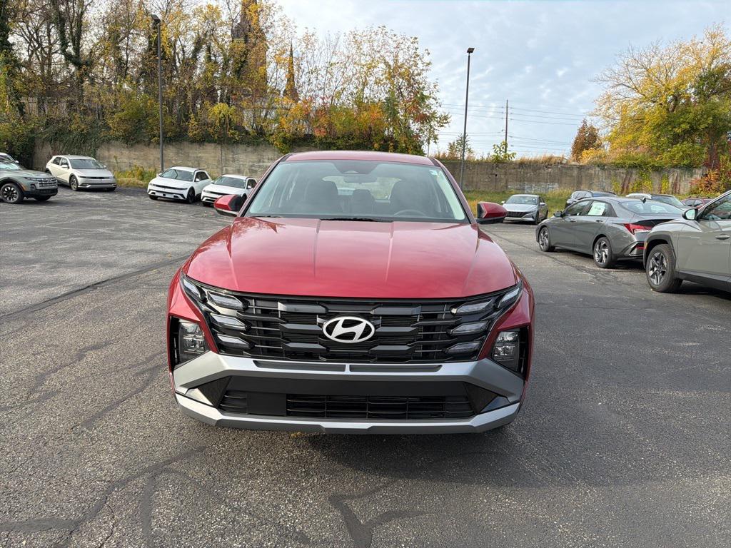 2026 Hyundai Tucson SE photo 2