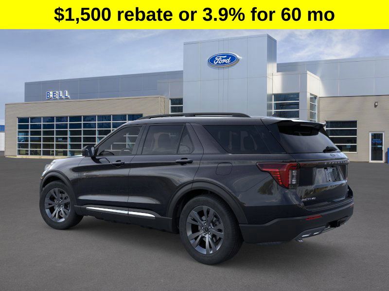 2025 Ford Explorer photo 4