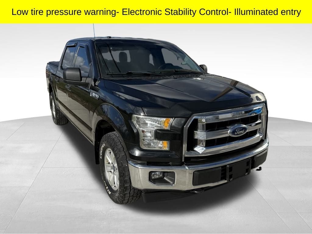 2015 Ford F-150 XLT photo 2