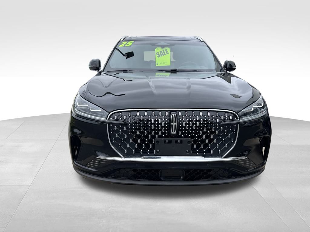 2025 Lincoln Aviator Reserve photo 3