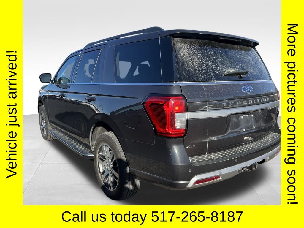 2022 Ford Expedition XLT photo 2