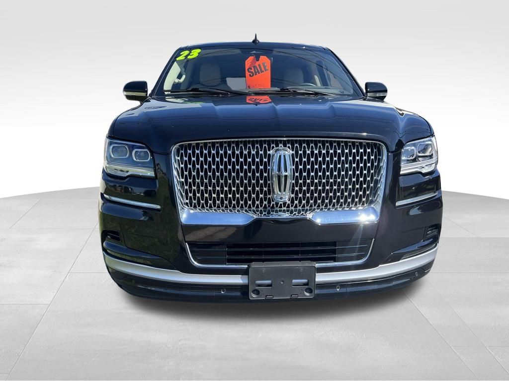 2023 Lincoln Navigator Reserve photo 3
