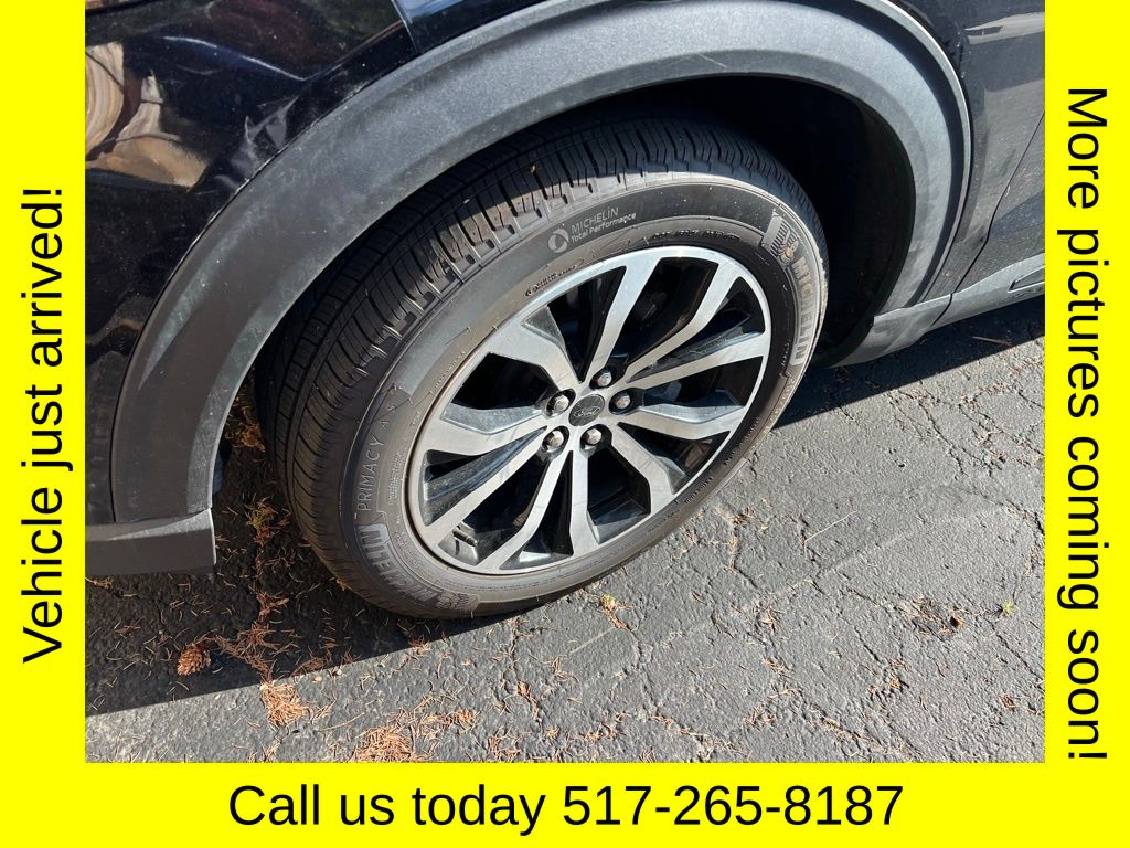 2025 Ford Explorer ST-Line photo 3