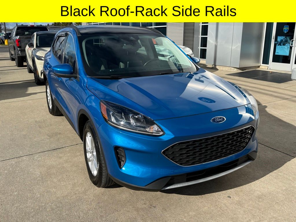 2021 Ford Escape Hybrid SE photo 2