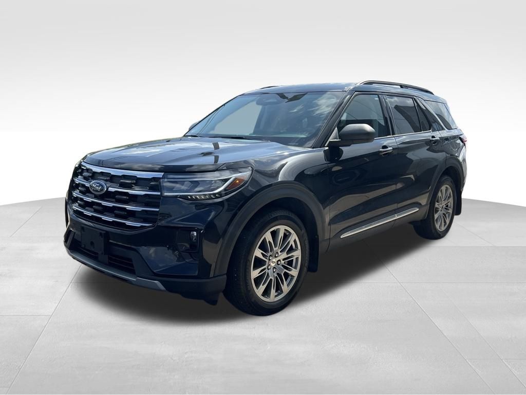 2025 Ford Explorer photo 4