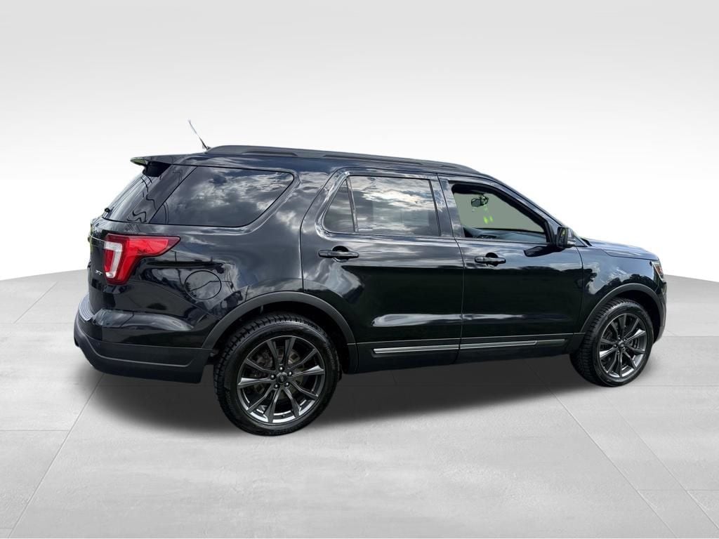 Used 2019 Ford Explorer XLT with VIN 1FM5K8D88KGA06911 for sale in Adrian, MI