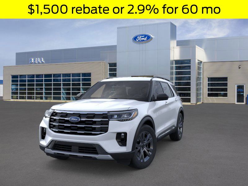 2025 Ford Explorer photo 2