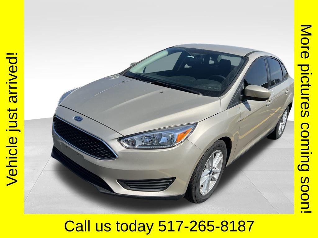 2018 Ford Focus SE photo 2