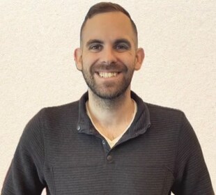 Staff member Jacob Snyder from ID_a45059c406e7