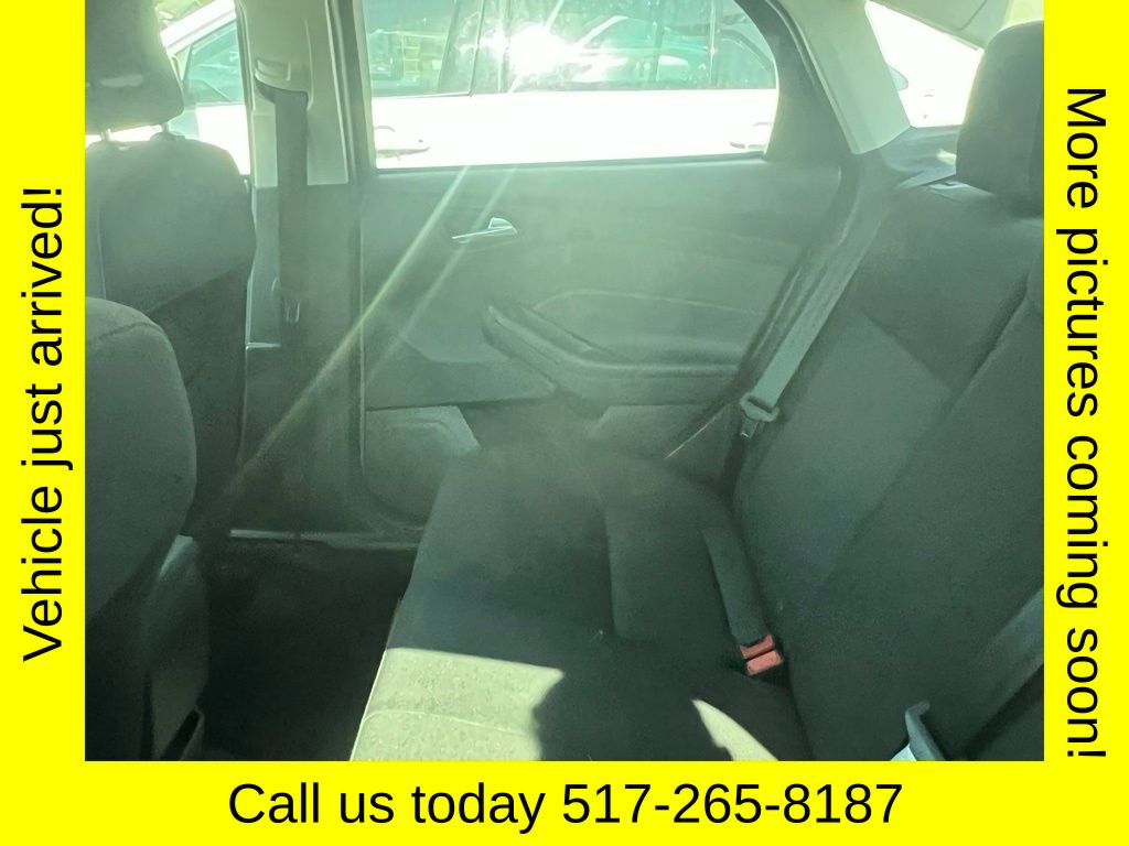 2018 Ford Focus SE photo 4