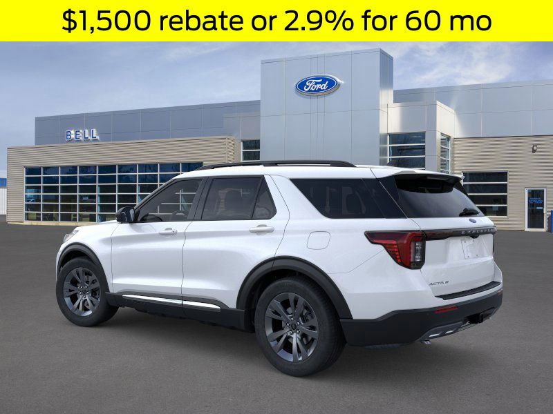 2025 Ford Explorer photo 4