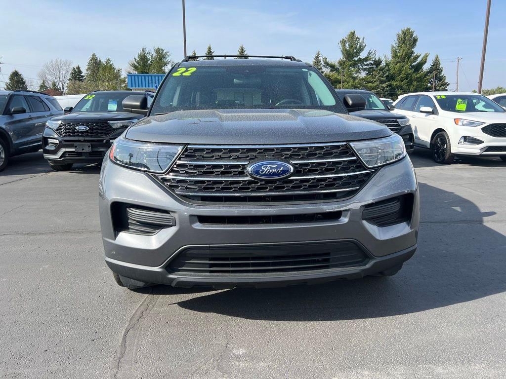 2022 Ford Explorer XLT photo 2