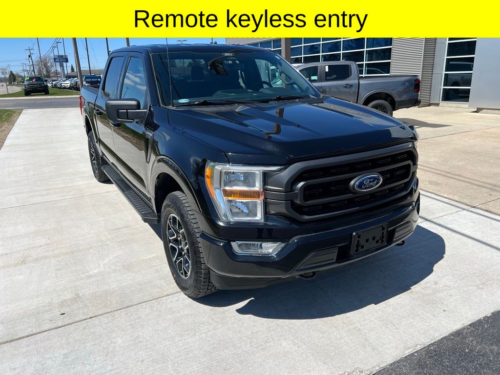 2022 Ford F-150 XLT photo 2