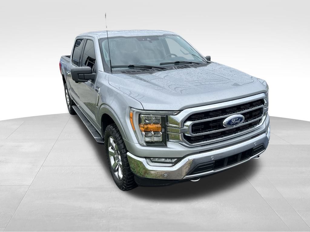 2021 Ford F-150 XLT photo 2