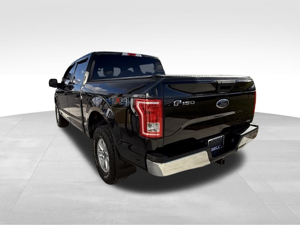 2015 Ford F-150 XLT photo 4