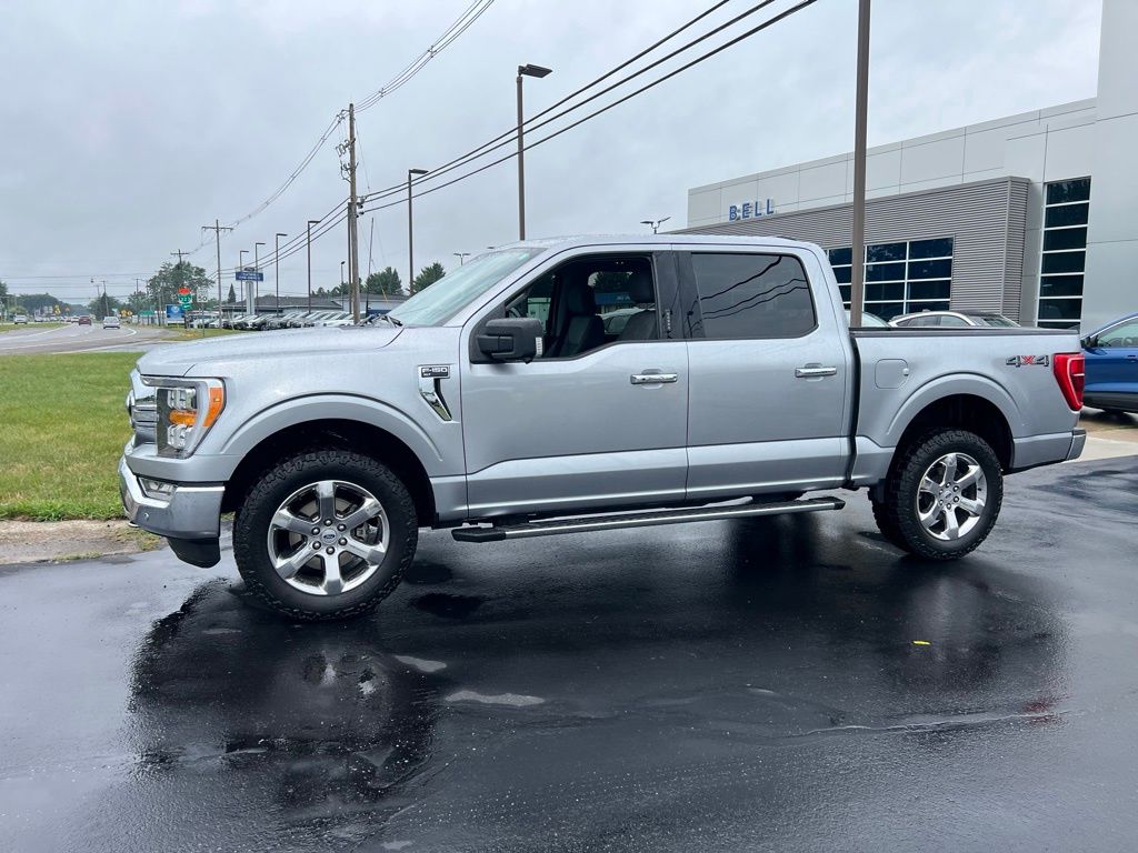 2021 Ford F-150 XLT photo 3