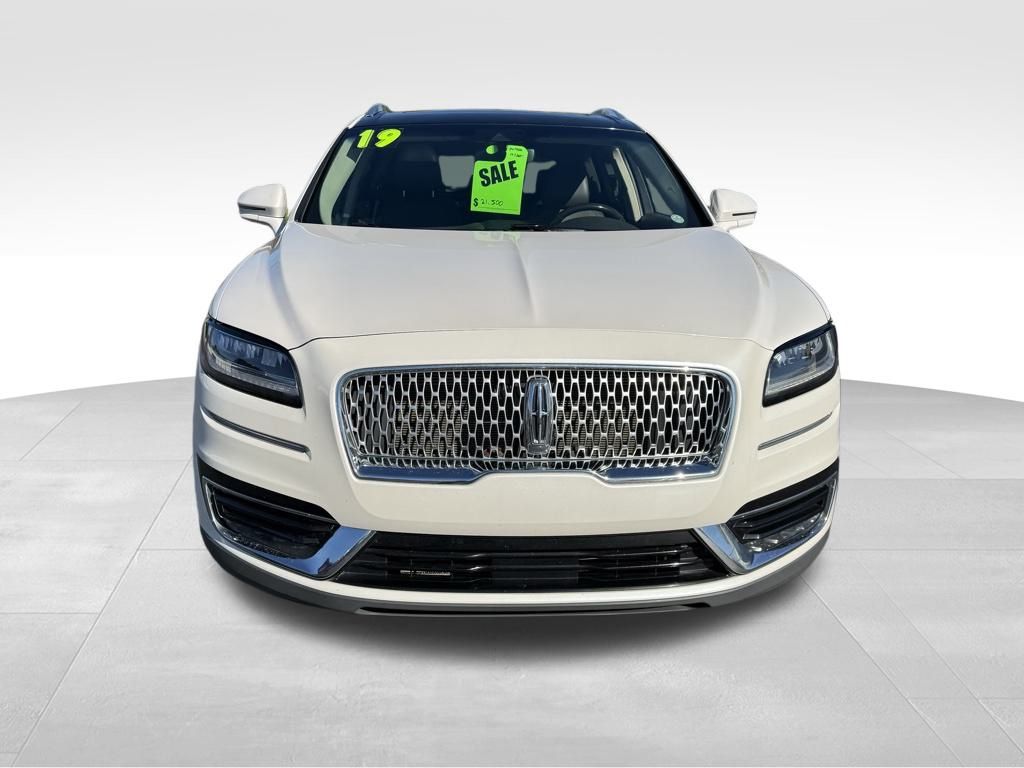 2019 Lincoln Nautilus Reserve photo 3