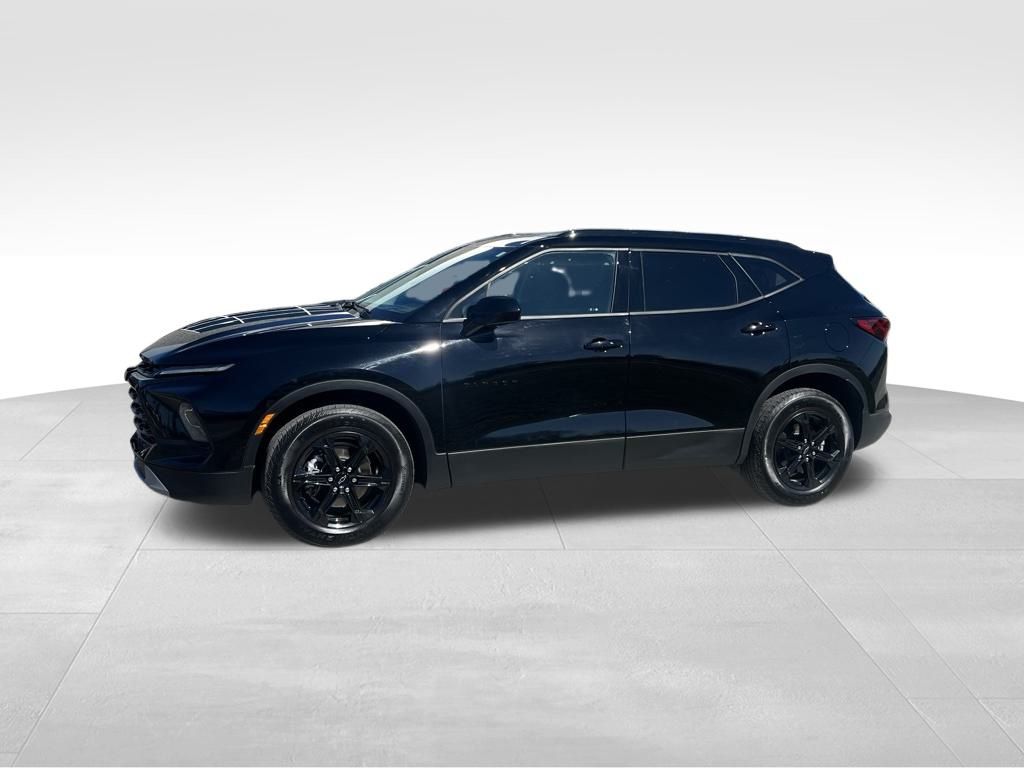 2024 Chevrolet Blazer 2LT photo 3