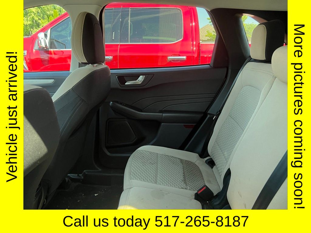 2021 Ford Escape SE photo 4