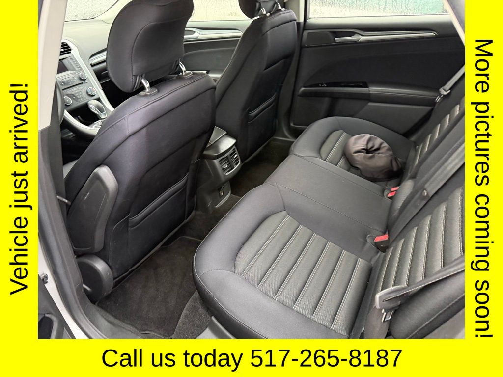 2015 Ford Fusion SE photo 4