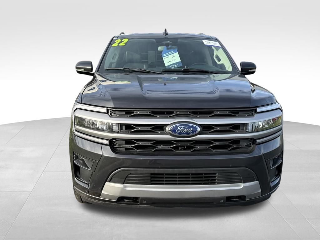 2022 Ford Expedition XLT photo 3