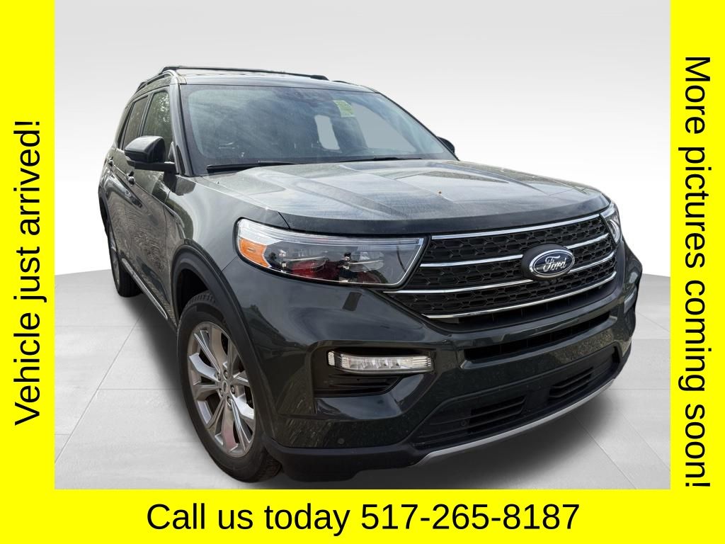 2024 Ford Explorer XLT 4WD's photo