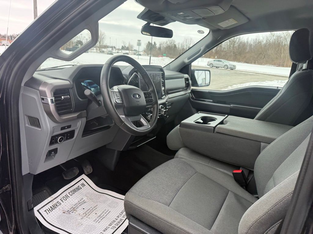 2025 Ford F-150 XLT - Photo 22