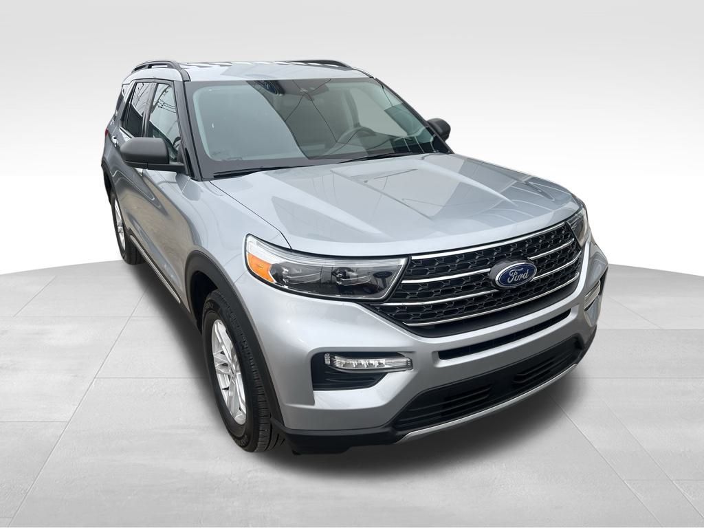 Used 2023 Ford Explorer XLT with VIN 1FMSK8DH1PGB69717 for sale in Adrian, MI