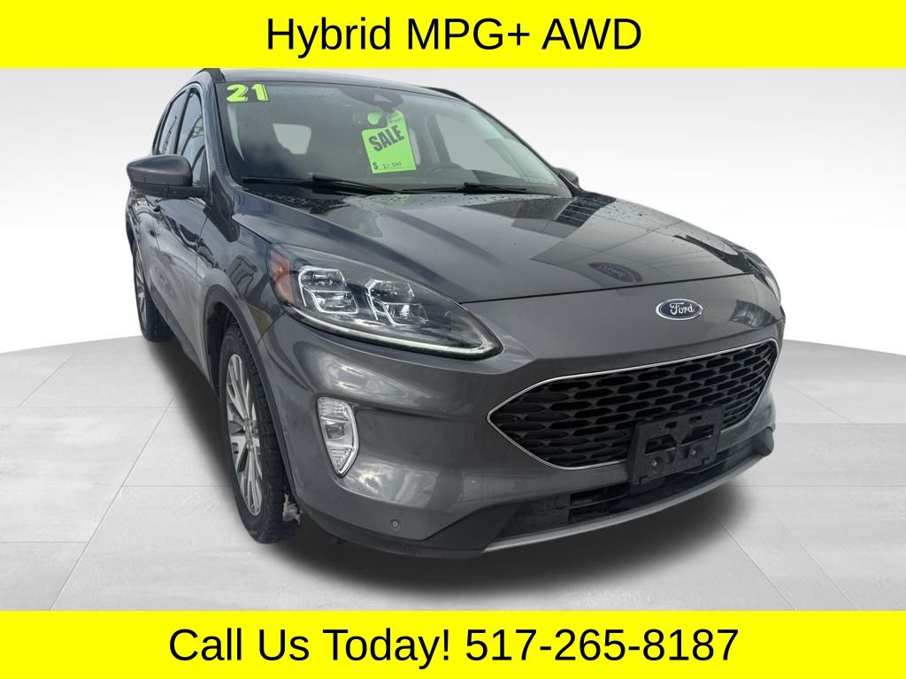 2021 Ford Escape Titanium's photo