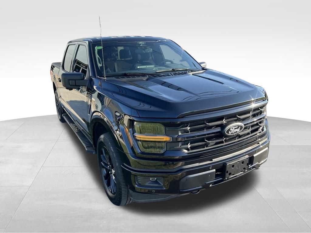 2024 Ford F-150 XLT photo 2