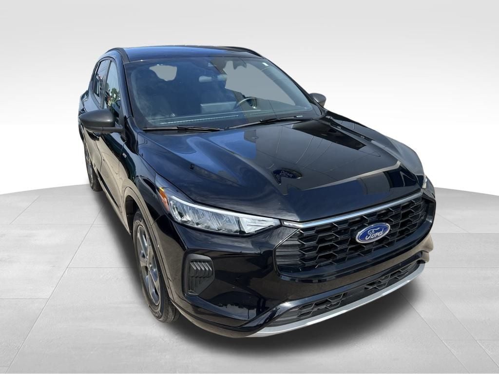Used 2023 Ford Escape ST-Line with VIN 1FMCU9MN7PUA05769 for sale in Adrian, MI