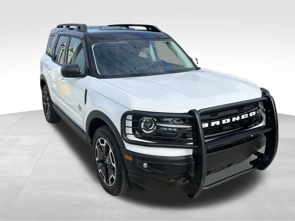 Used 2023 Ford Bronco Sport Outer Banks with VIN 3FMCR9C68PRD58055 for sale in Adrian, MI