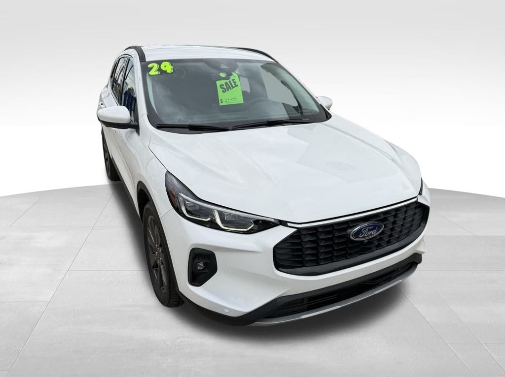 Used 2024 Ford Escape Platinum SUV