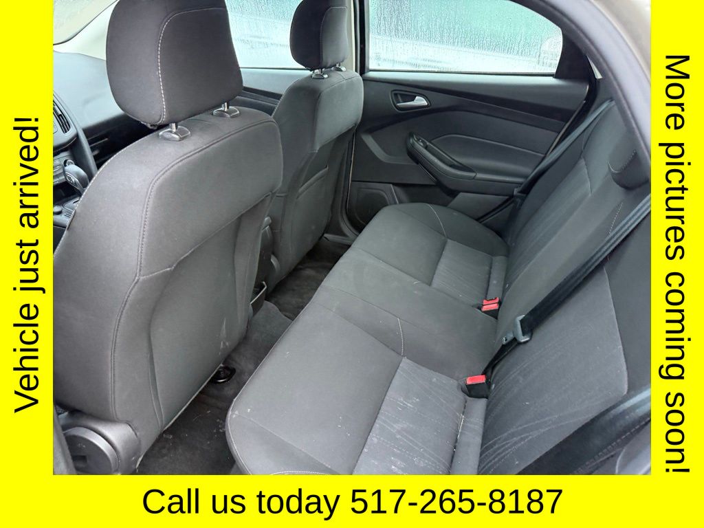 2018 Ford Focus SE photo 4