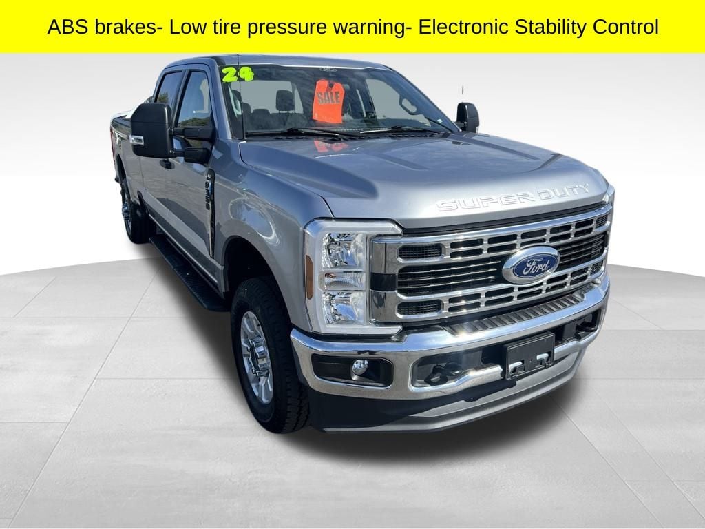 Used 2024 Ford F-350 Super Duty XLT with VIN 1FT8W3BN8REE80350 for sale in Adrian, MI