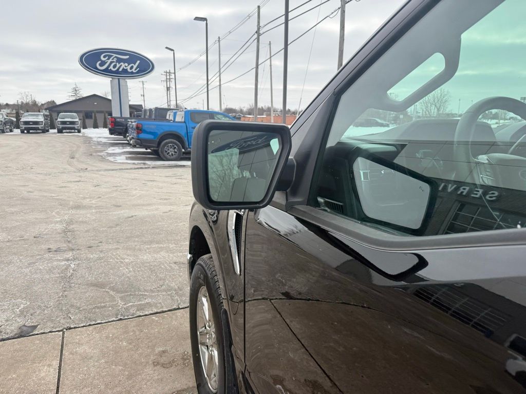 2025 Ford F-150 XLT - Photo 18