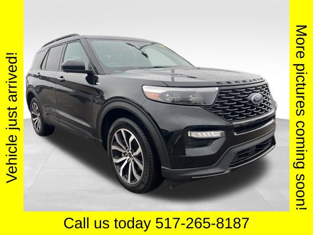 2023 Ford Explorer ST-LINE's photo
