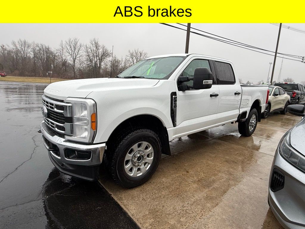 2023 Ford F-250 Super Duty XLT - Photo 4