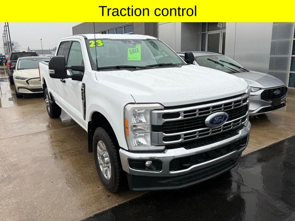 2023 Ford F-250 Super Duty XLT - Photo 3