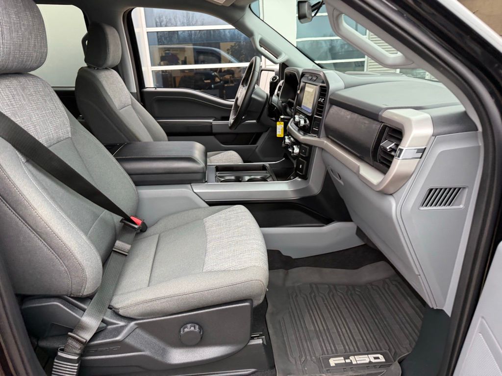 2023 Ford F-150 XLT - Photo 11