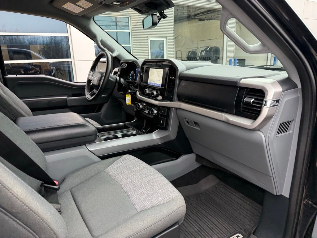 2023 Ford F-150 XLT - Photo 13