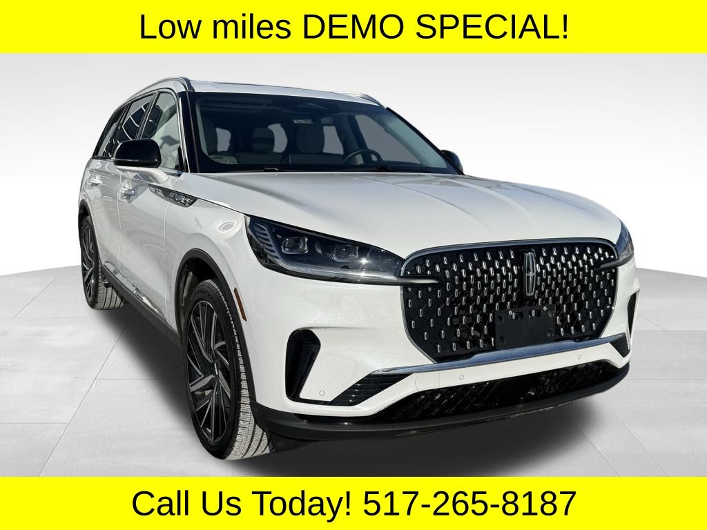 2025 Lincoln Aviator Reserve AWD's photo