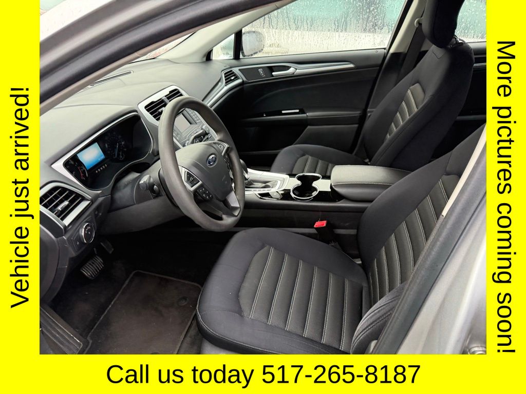 2015 Ford Fusion SE photo 3