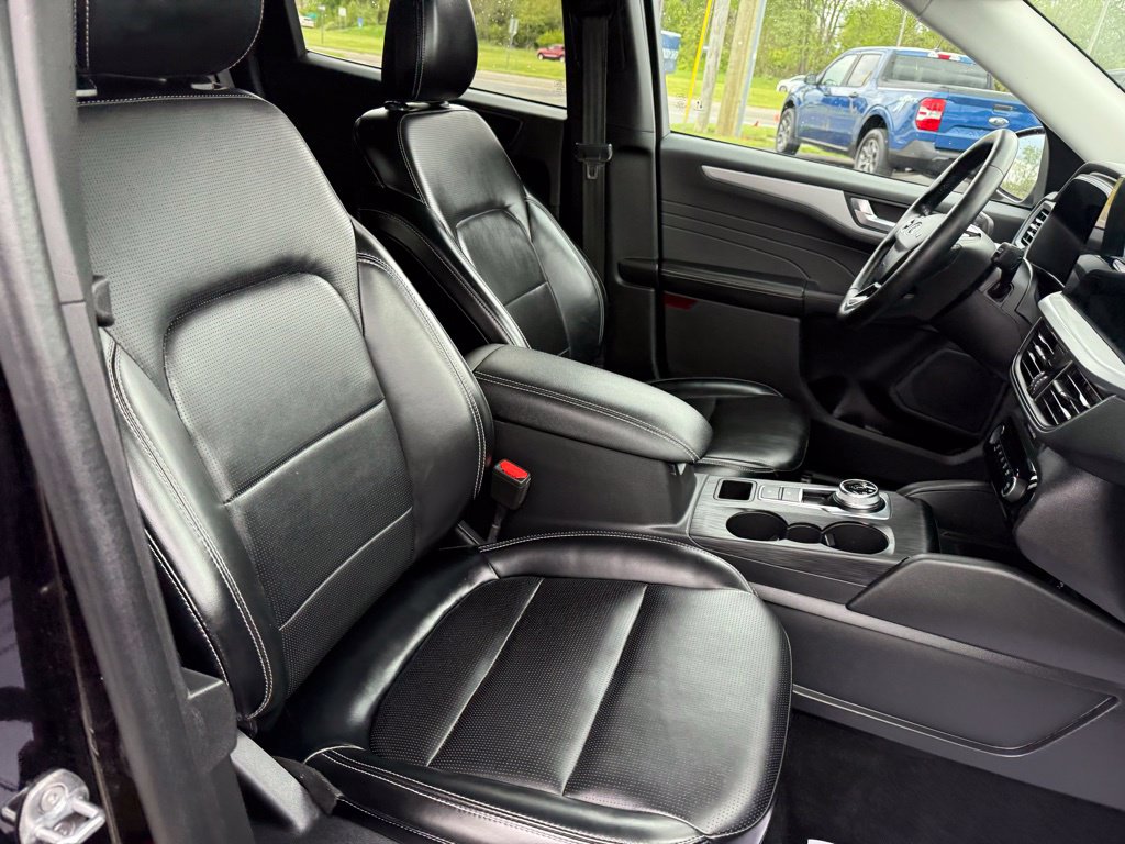 2024 Ford Escape Platinum - Photo 11