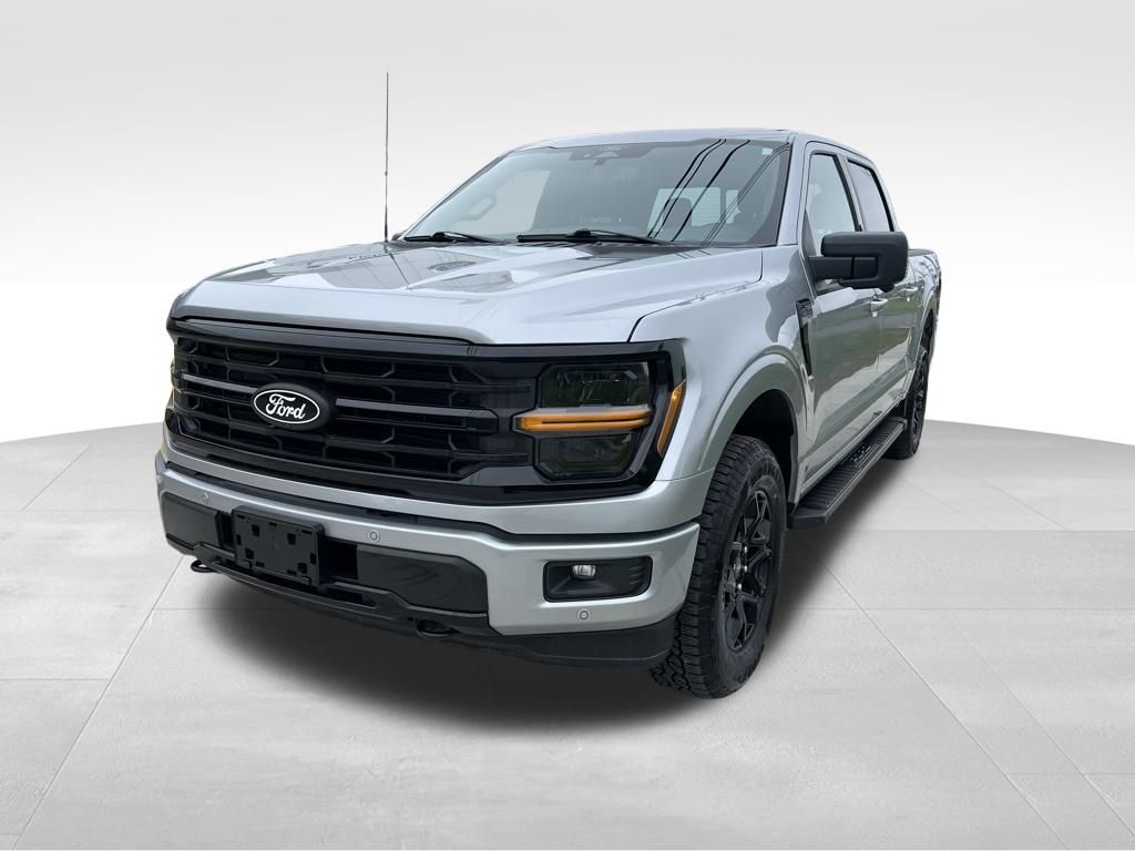 2024 Ford F-150 XLT photo 4